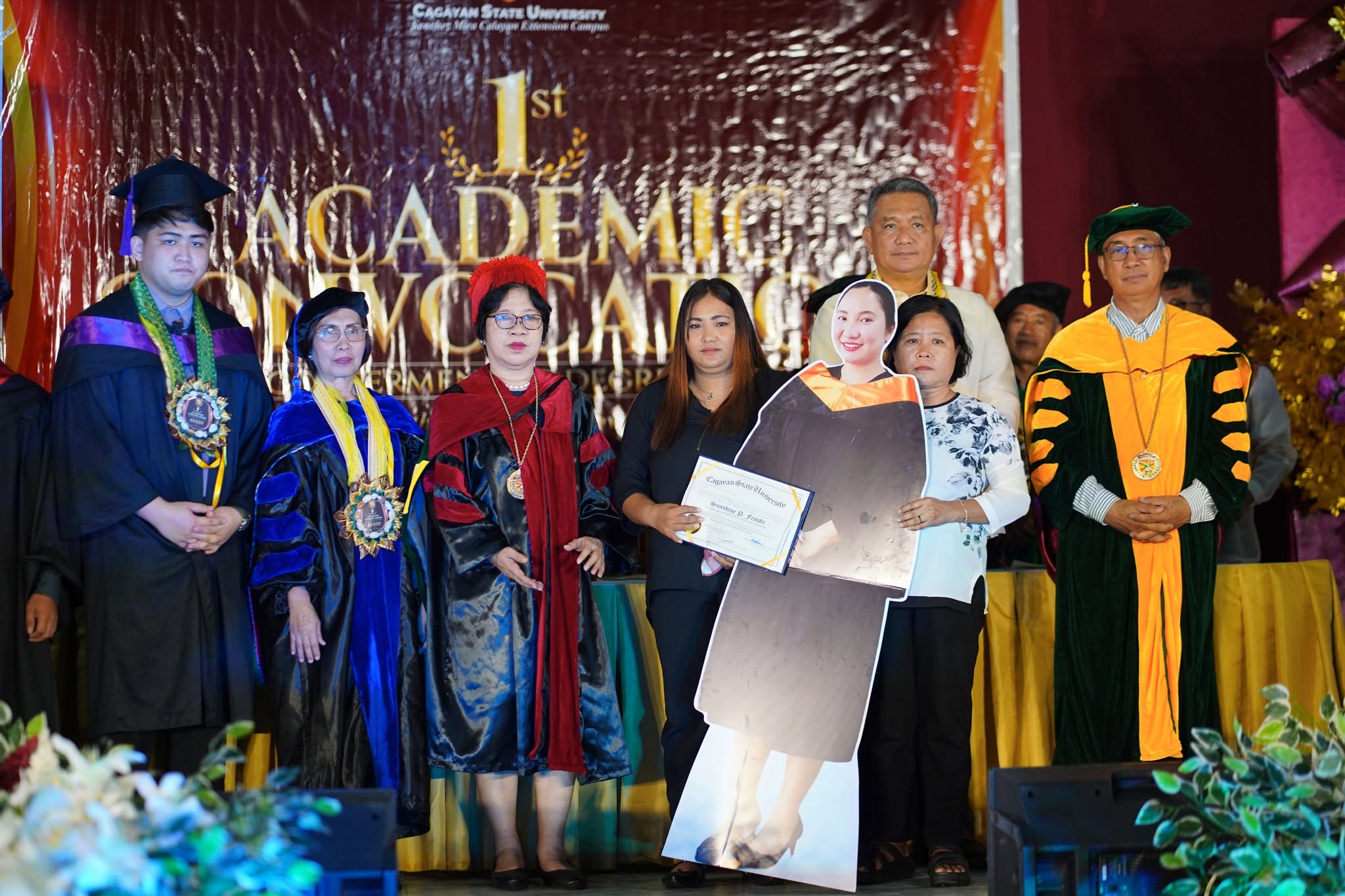 GRAD-AT-CALAYAN-PHOTOSET photo 21